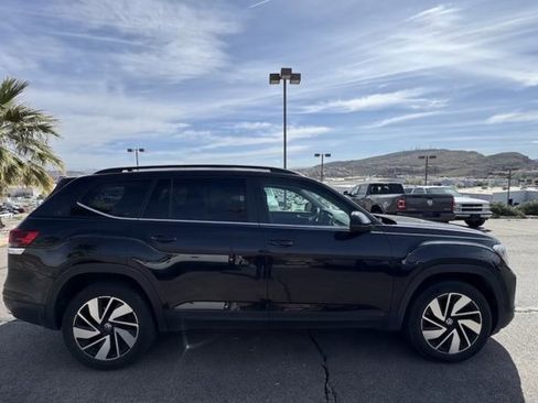 Used 2024 Volkswagen Atlas SE image 6