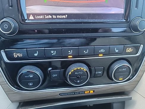 Used 2017 Volkswagen Passat 1.8T SE image 21