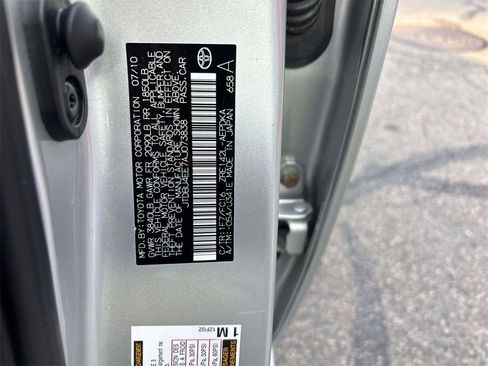 Used 2010 Toyota Corolla LE image 29