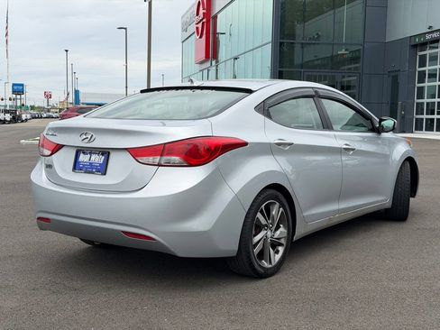 Used 2011 Hyundai Elantra GLS FWD image 5