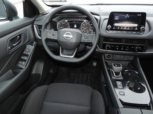 New 2026 Nissan Rogue S image 18