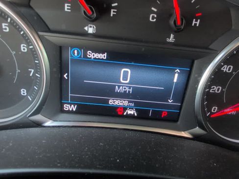 Used 2024 GMC Terrain SLE FWD image 10