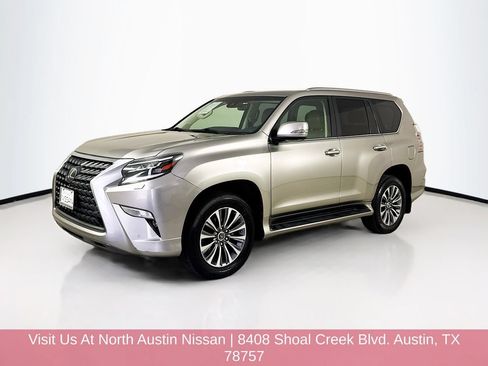Used 2020 Lexus GX 460 Luxury w/ Accessory Package AWD/4WD image 3