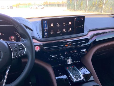 Certified 2026 Acura MDX FWD w/ Technology Package image 6