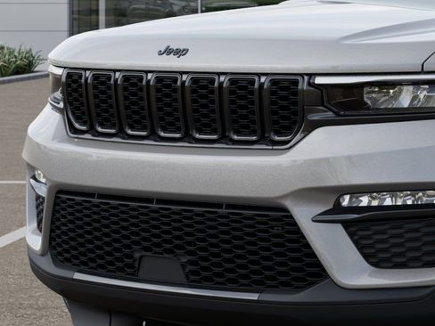 New 2025 Jeep Grand Cherokee Limited w/ Black Appearance Package AWD/4WD image 11