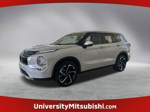 Used 2024 Mitsubishi Outlander AWD image 1