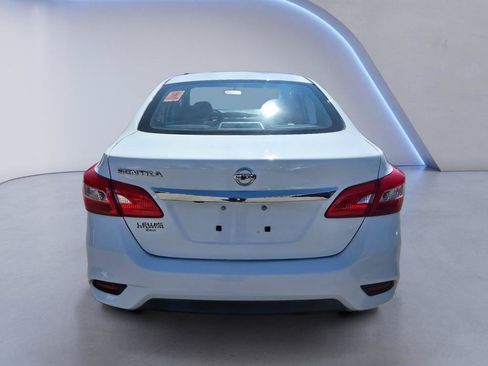 Used 2018 Nissan Sentra S FWD image 4