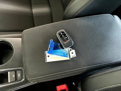 Used 2026 Honda Civic Sport image 32