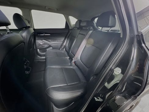 Used 2024 Kia Seltos EX image 29