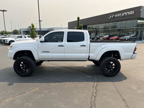 Used 2012 Toyota Tacoma PreRunner w/ SR5 Pkg RWD image 12