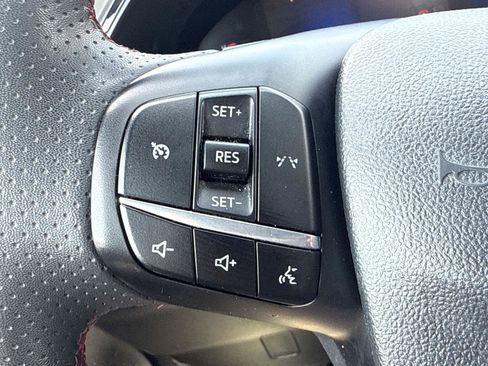 Used 2024 Ford Escape ST-Line AWD/4WD image 17
