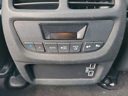 Used 2021 Honda Pilot EX-L image 12