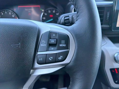 Used 2024 Ford Explorer XLT w/ Equipment Group 202A image 13