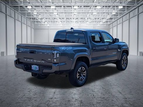 Used 2022 Toyota Tacoma TRD Sport AWD/4WD image 5