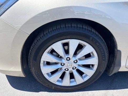 Used 2015 Honda Accord EX-L image 9