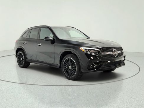 Certified 2023 Mercedes-Benz GLC 300 image 3