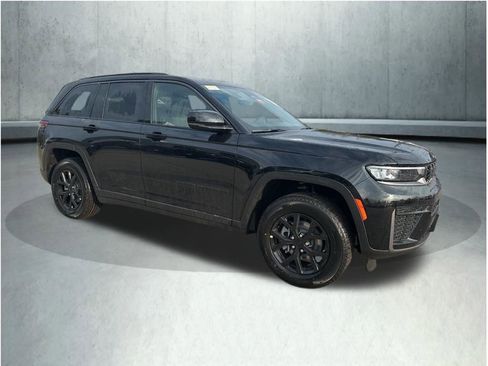 New 2026 Jeep Grand Cherokee Altitude AWD/4WD image 7