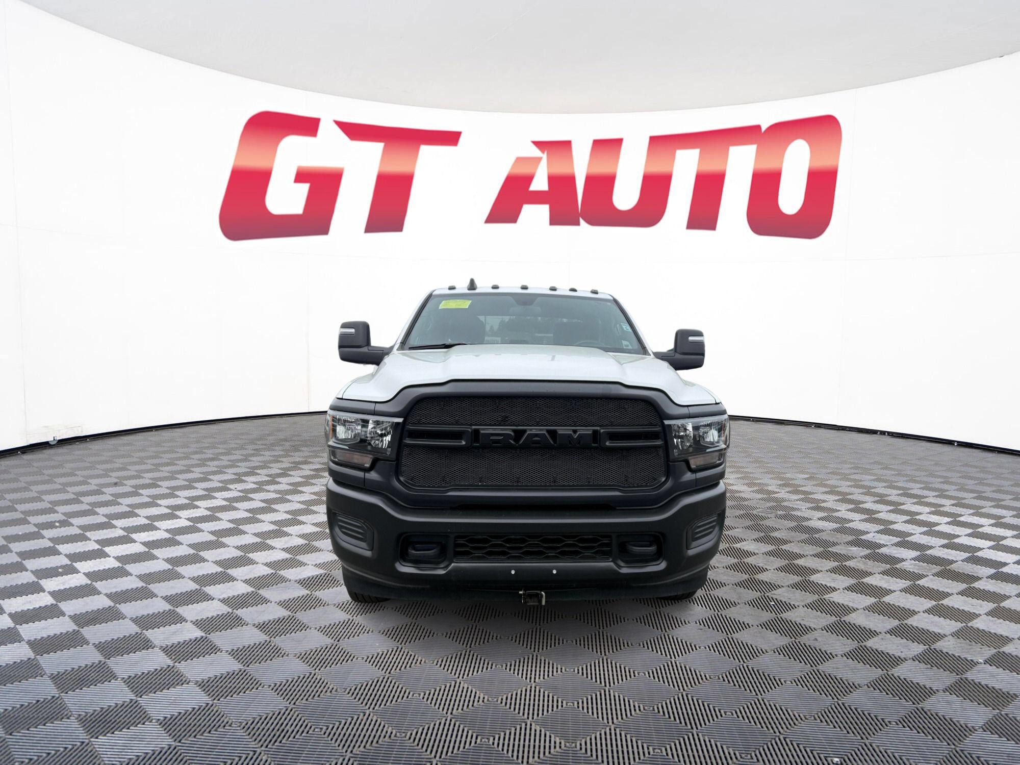 Used 2024 RAM 3500 Tradesman AWD/4WD image 2