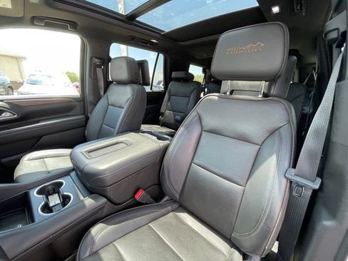 Certified 2024 Chevrolet Tahoe High Country AWD/4WD image 16
