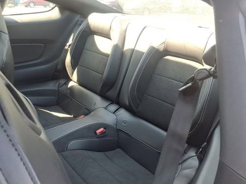 Used 2021 Ford Mustang Shelby GT500 w/ Technology Package RWD image 9
