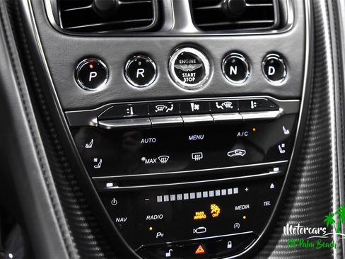 Used 2019 Aston Martin DBS Superleggera image 30