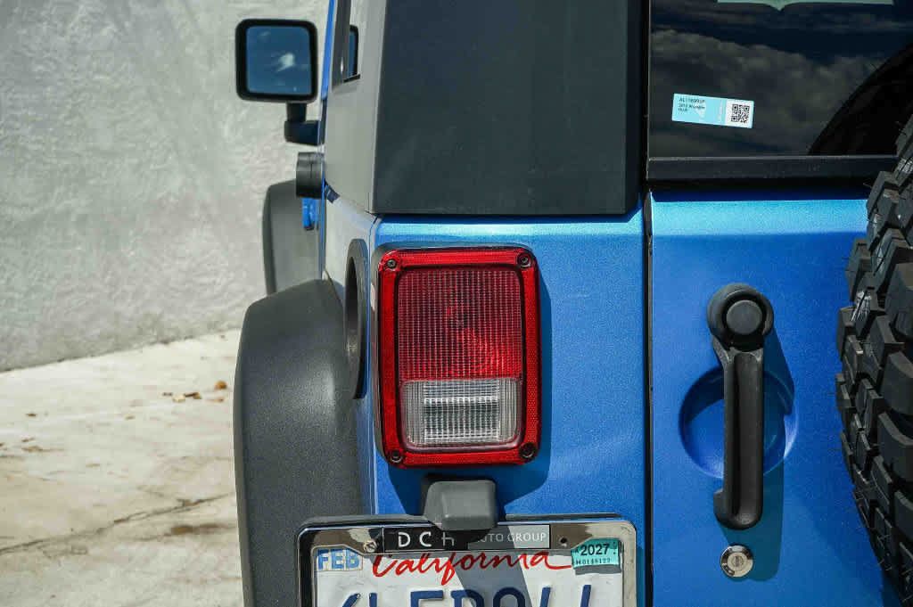 Used 2010 Jeep Wrangler Unlimited Sport AWD/4WD image 7