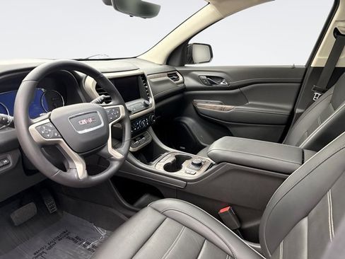 Used 2022 GMC Acadia Denali w/ Denali Ultimate Package AWD/4WD image 10