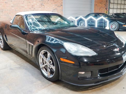Used 2011 Chevrolet Corvette Grand Sport w/ Preferred Equipment Group RWD image 22