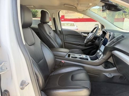 Used 2021 Ford Edge Titanium FWD image 28