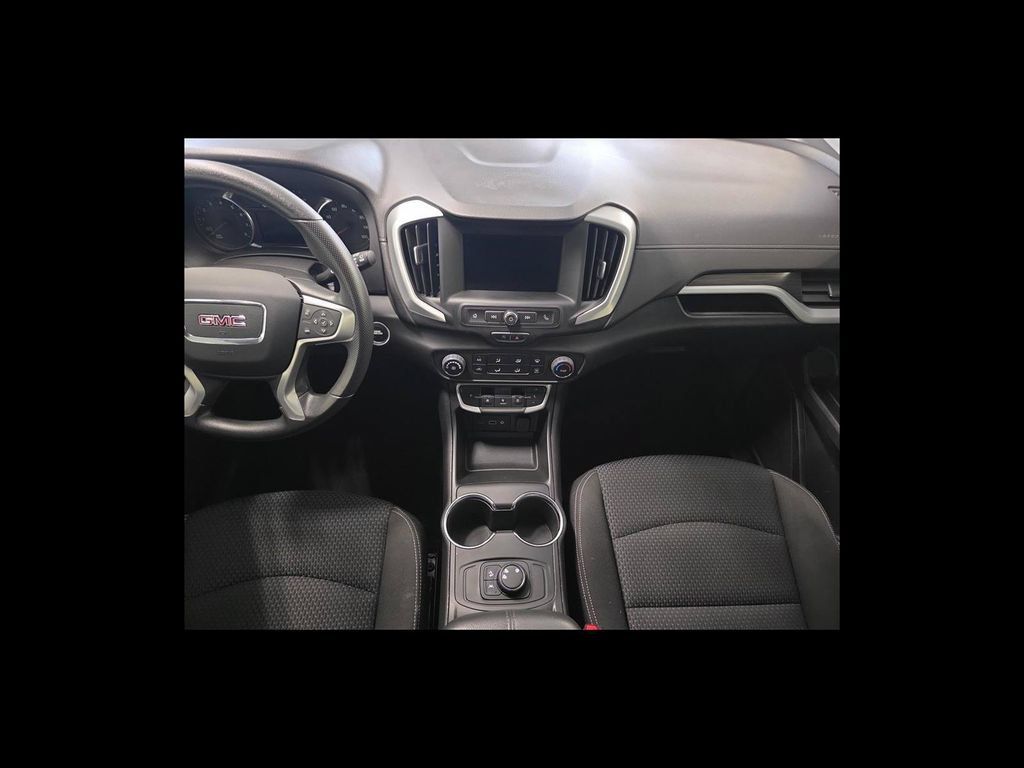 Used 2023 GMC Terrain SLE AWD/4WD image 16