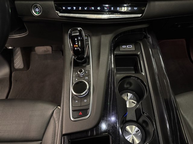 Used 2023 Cadillac Escalade Sport w/ LPO, ONYX Package AWD/4WD image 18