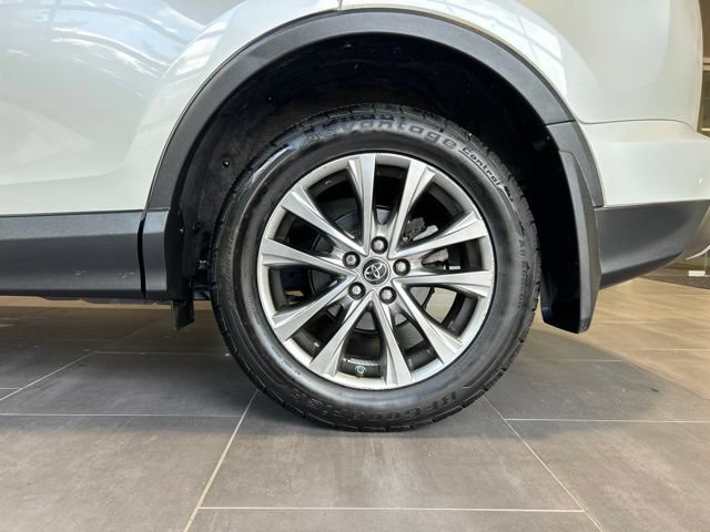Used 2016 Toyota RAV4 Limited AWD/4WD image 42