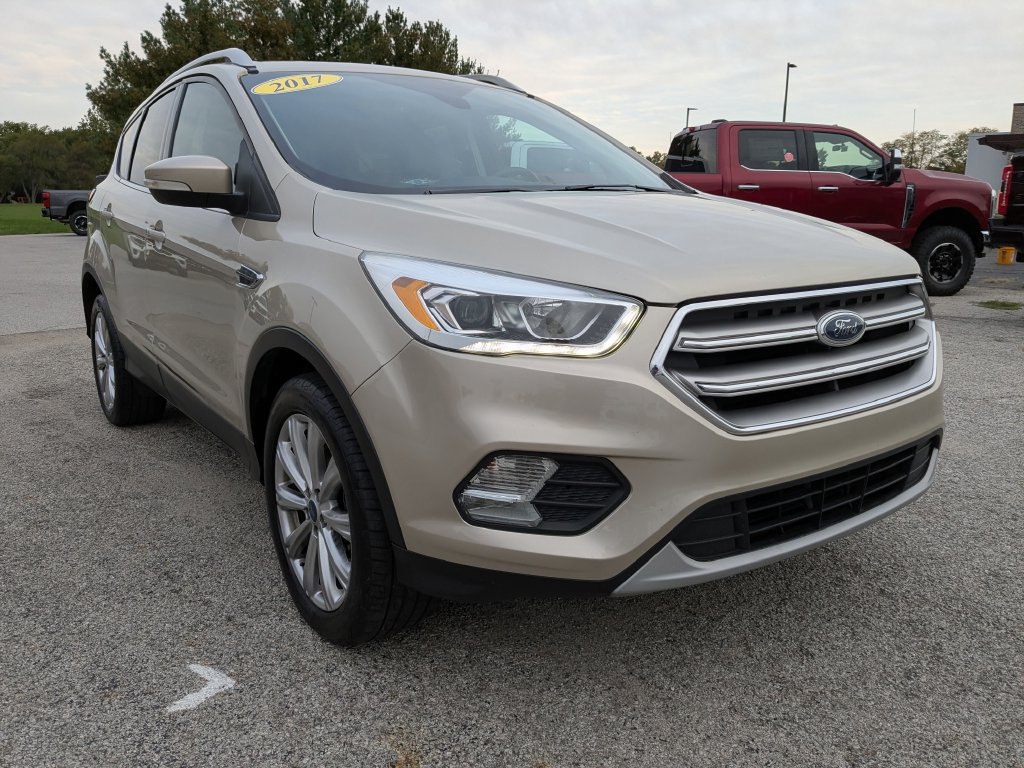 Used 2017 Ford Escape Titanium AWD/4WD image 3
