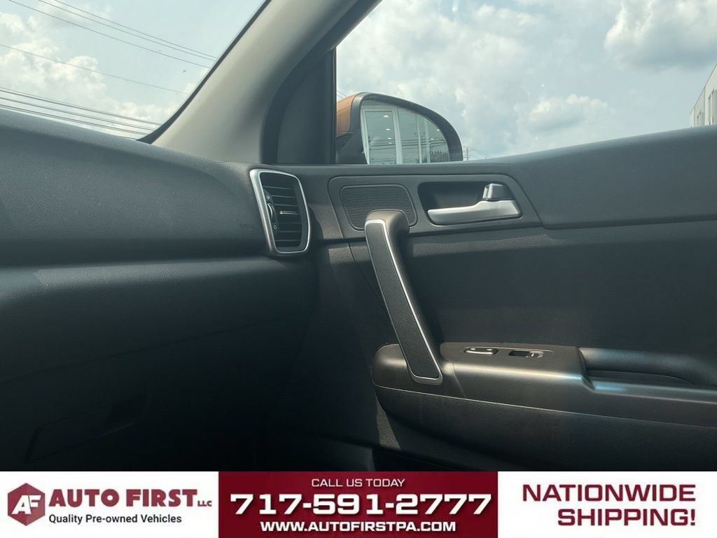 Used 2020 Kia Sportage LX AWD/4WD image 24