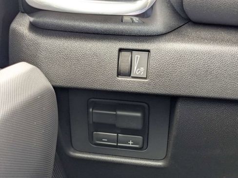 New 2026 GMC Canyon Elevation w/ Convenience Package RWD image 24