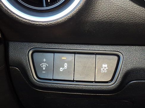 Used 2023 Kia Forte GT-Line image 22