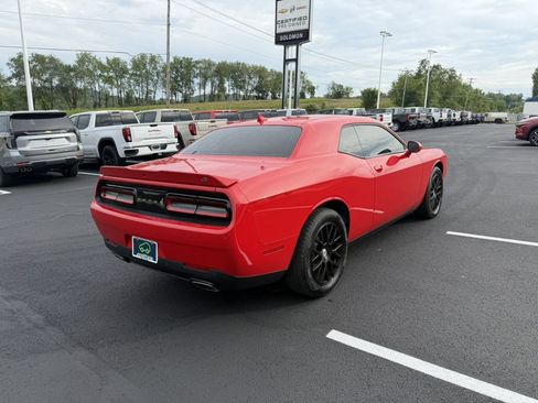 Used 2019 Dodge Challenger SXT w/ Plus Package AWD/4WD image 6