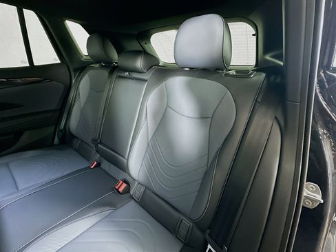 New 2026 Volkswagen Tiguan SE R-Line AWD/4WD image 23