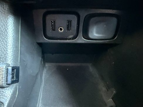 Used 2019 Buick Encore Essence w/ Experience Buick Package AWD/4WD image 23