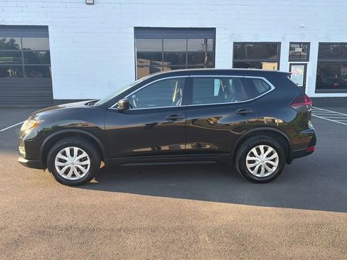 Used 2019 Nissan Rogue S AWD/4WD image 4