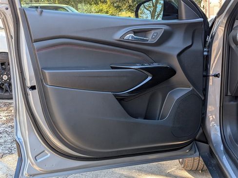 New 2026 Chevrolet Trax RS w/ Driver Confidence Package image 7