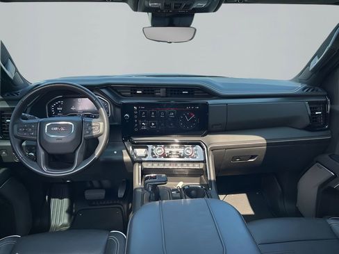 Used 2023 GMC Sierra 1500 AT4X image 12