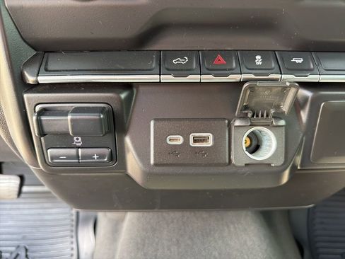 Used 2021 Chevrolet Silverado 1500 Custom RWD image 39