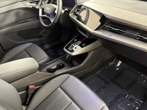 Used 2023 Audi Q4 e-tron Premium Plus w/ Premium Plus RWD image 15