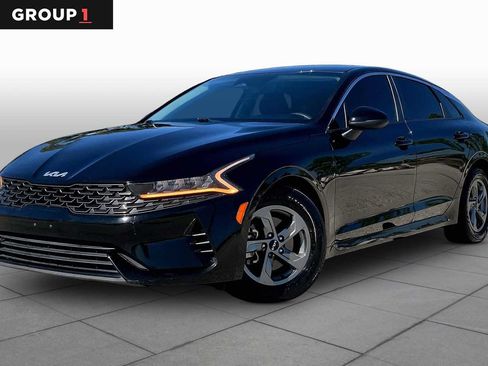 Used 2022 Kia K5 LXS FWD image 1
