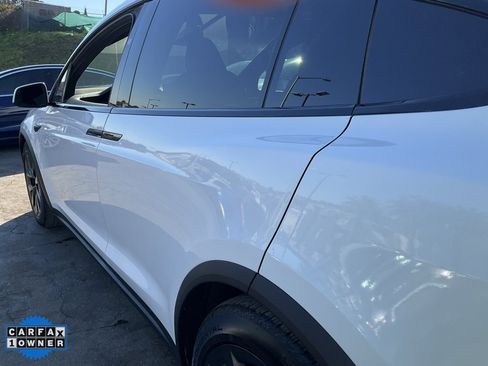 Used 2023 Tesla Model X image 93