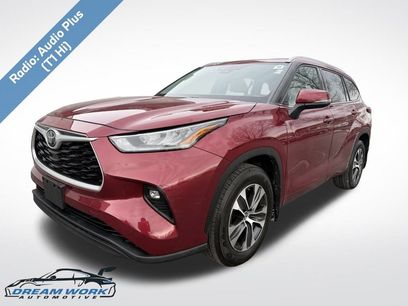 Used 2020 Toyota Highlander XLE