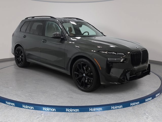 Certified 2025 BMW X7 xDrive40i w/ M Sport Package AWD/4WD image 3