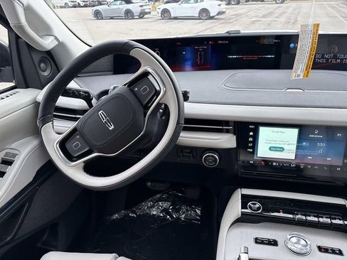 New 2026 Lincoln Navigator L Reserve w/ Jet Appearance Package image 14