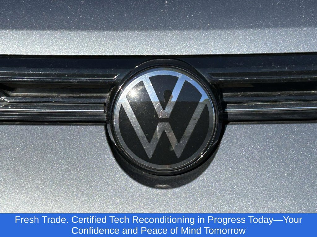 Used 2025 Volkswagen Taos S FWD image 4